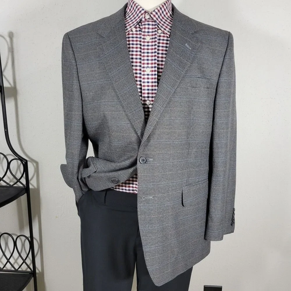 Croft Barrow Men's Sport Coat Blazer Two Button Gray Houndstooth Poly Blend 44R